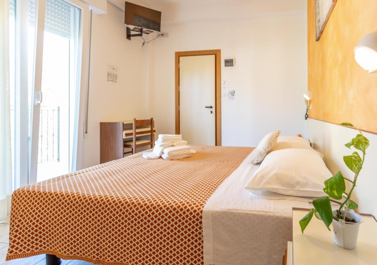 Hotel City Misano Adriatico Buitenkant foto